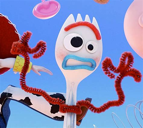 Toy Story 4 Trailer Introduces New Character Forky