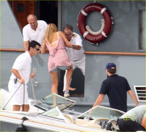 Leonardo Dicaprio And Bar Refaeli Italian Yacht Ride Photo 2472376