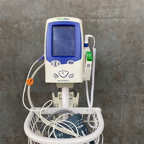 Welch Allyn Lxi Spot Vital Sign Monitor Refurbished In 2022 Vital