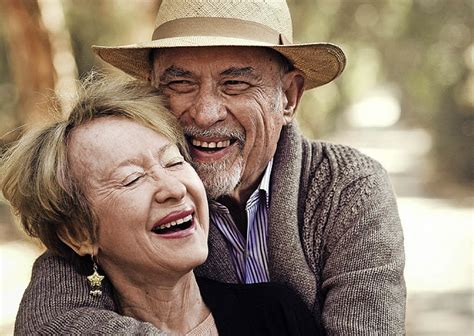 Irvin david yalom (washington d.c., 13 juni 1931) is een amerikaanse schrijver en psychiater. Porträt über Irvin D. Yalom: Wie geht Glück? - Kino ...