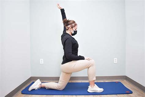Four Hip Flexor Stretches To Relieve Tightness From A Pt Hss