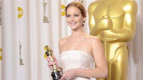 Jennifer Lawrence Still Isnt Over That Oscars Fall Abc News