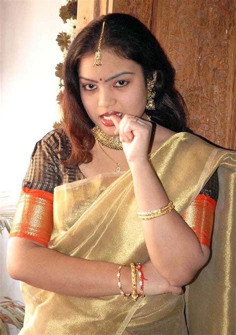 Chennai Hot Girl Navya Hot Cleavage Stills Actress Hot Boob Show Pics South Girls For You