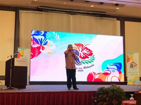 Laporan tahunan (lembaga penggalakan pelancongan malaysia) = annual report published: PENGGIAT INDUSTRI PELANCONGAN PERAK DAN PULAU PINANG ...