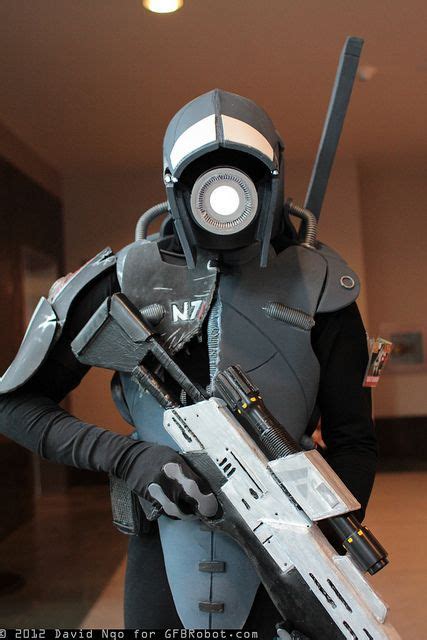 Amazing Legion N7 Cosplay From Mass Effect 2 Cosplay Mass Effect