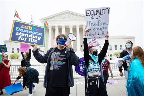Protesters Face Off Outside Supreme Court After Breach Of Draft Roe