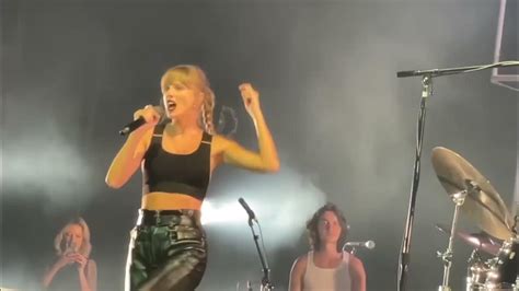 Taylor Swift And Haim Rock Leather Pants Youtube