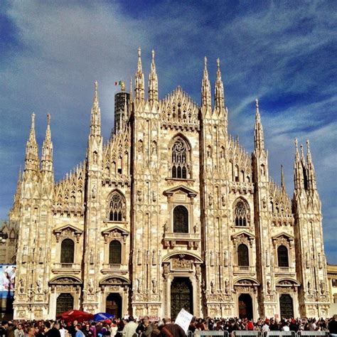 Up to two pets are allowed per apartment home. Milan's Main Sights