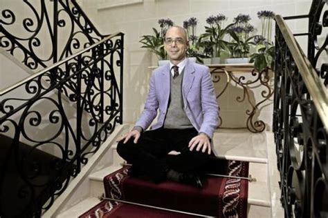 Fabrice midal a une formation de philosophe et enseigne la méditation depuis de nombreuses années. Citations de Fabrice Midal (199) - page 2 - Babelio