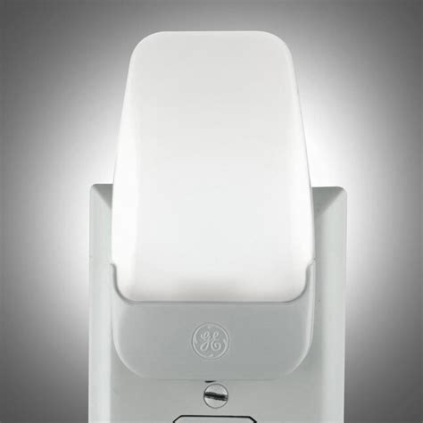 Ge 4 Pack White Led Night Light Auto Onoff In The Night Lights
