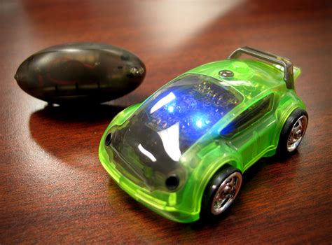Desk Pets Carbot For Ios And Android Review More Uses For Your