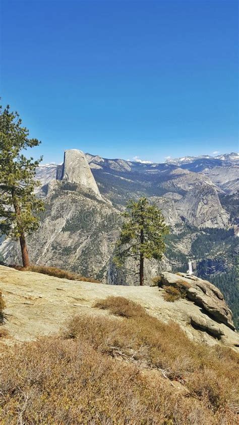 Mountain View In Sequoia National Park Stock Photo Image Of Landscape