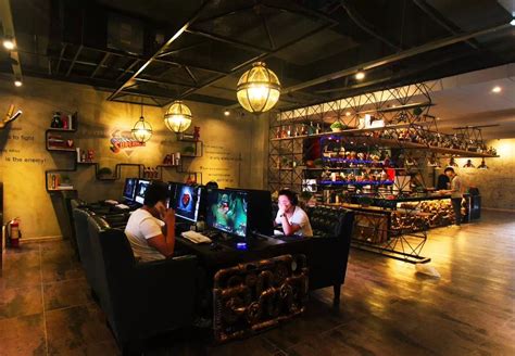 Internet Cafe In Hua Guy Yuan Cyber Cafe Interior Cafe Interior Design
