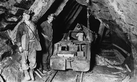 Filequincy Mining Company Locomotive 1920 Wikimedia Commons