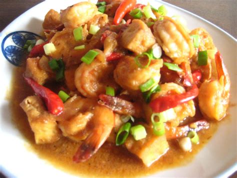 Yuk,coba resep membuat sapo tahu dengan panduan resep dan langkah berikut ini, selamat mencoba. Resep Tumis Tahu Saus Tiram Gampang dan Sehat | Resep ...