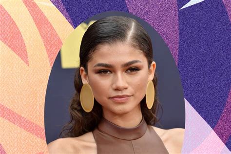 Zendaya Tweets About Hormonal Acne How To Treat Breakouts Glamour Uk
