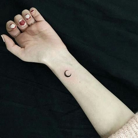 Pin By Manu Oliveiras On 1 Moon Tattoo Wrist Small Wrist Tattoos