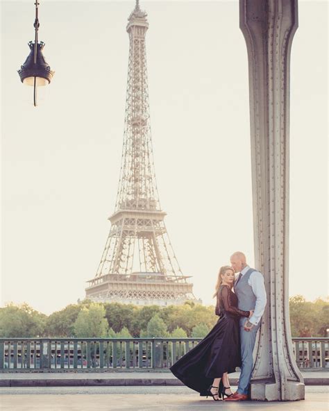 sunrise love story shoot eiffel tower in paris paris couple pictures paris photos paris tour