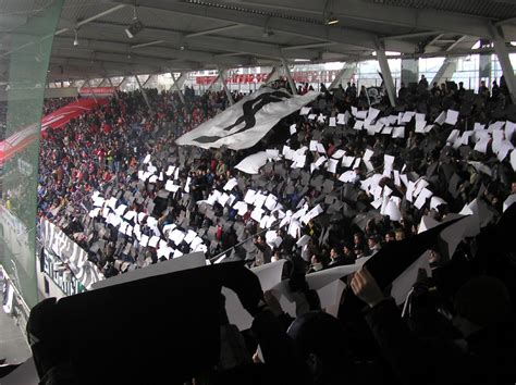 Maybe you would like to learn more about one of these? Sturm Graz: Bitteres Unentschieden gegen die Admira ...