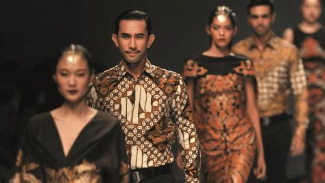 Seragam Batik Di Indonesia