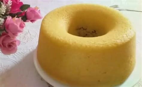 Cake enak dengan tekstur yang lembut dan empuk sungguh menggoda. Resep Bolu Panggang 4 Telur Tanpa Mixer - Rosoeco.com