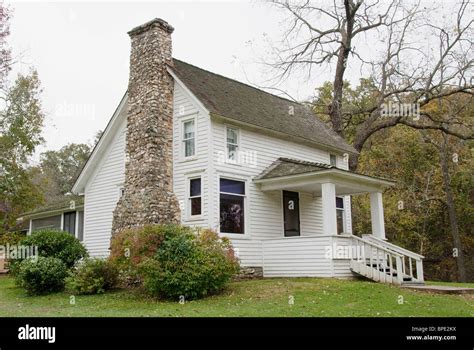 Laura Ingalls Wilder Historic Home Rocky Ridge Farmhouse Mansfield