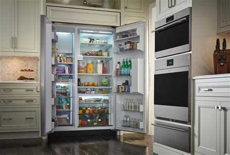Sub Zero 48 Classic Side By Side Refrigeratorfreezer With Dispenser