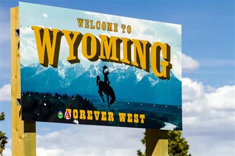 Welcome To Wyoming Highway Sign Stock Photo By ©terivirbickis 108955986