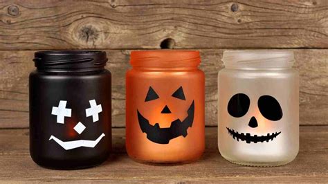 Halloween Mason Jar Crafts Which Are Really Seriously Creepy