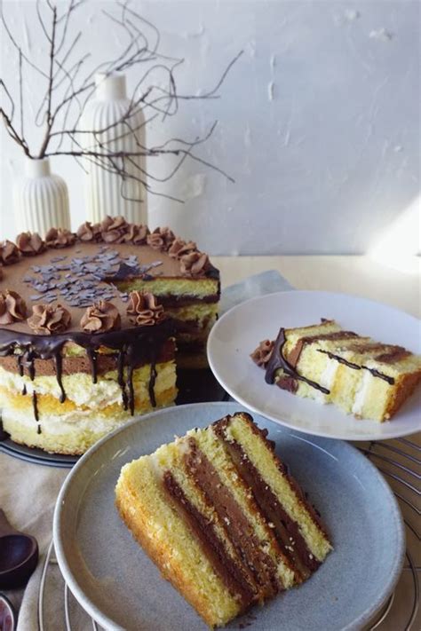Check spelling or type a new query. Schoko-Marzipan-Torte - Anjas Backbuch in 2021 | Kuchen ...
