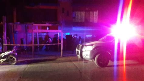 hombres armados rafaguean patrulla en zacatlán hay un policía herido