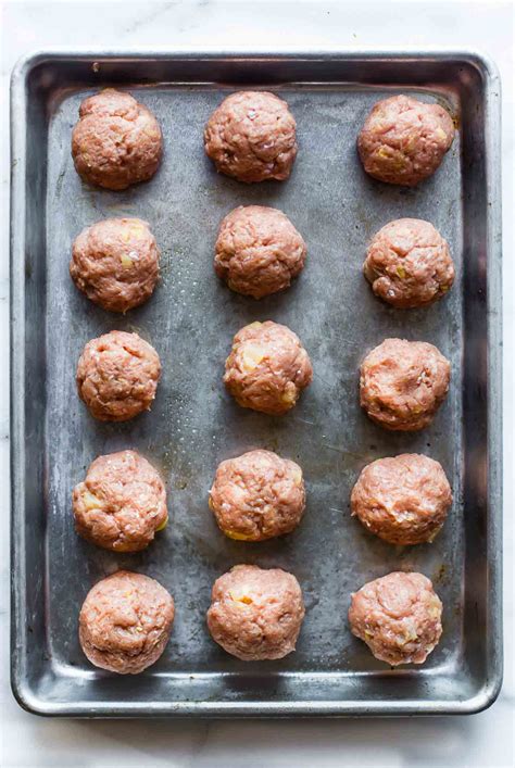 Simply put on your apron and enjoy! Sweet and Spicy Sriracha Meatballs (Paleo Option) | Cotter ...