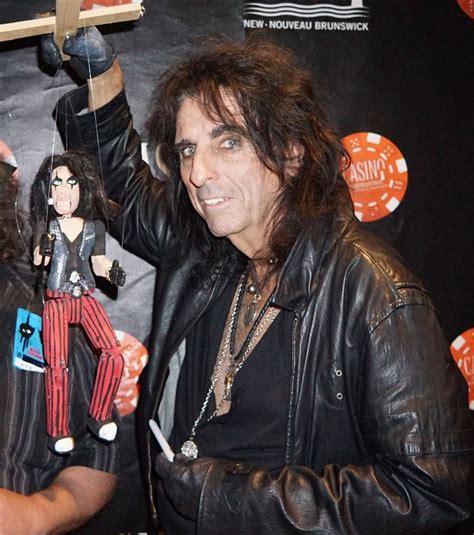 Alice Cooper On Twitter 31 Years Ago I Let Loose A Python At