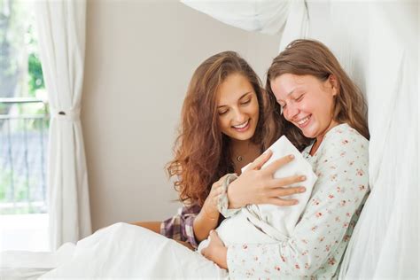 What Becoming An Aunt Teaches About Love Popsugar Moms