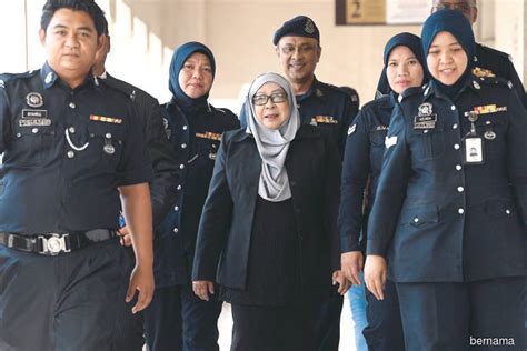 Former malaysian external intelligence organisation chief datuk hasanah abdul hamid is pictured at the kuala lumpur high court october 25, 2018. Hasanah claims trial to CBT charge | The Edge Markets
