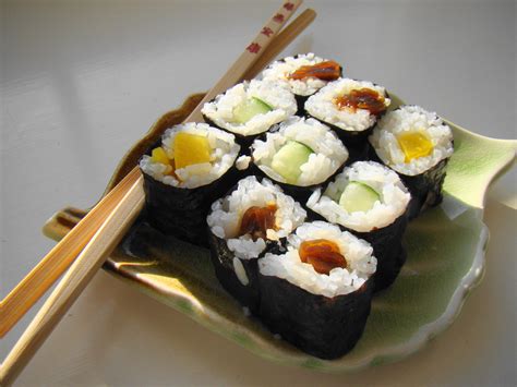 Filemaki Sushi Lunch On Green Leaf Plate Wikimedia Commons