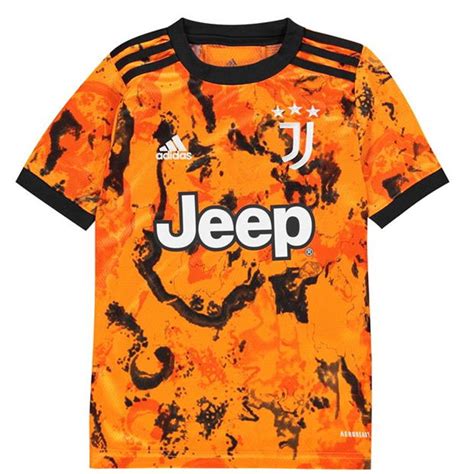 Juventus home jersey for the season 2020/2021, produced and designed by adidas is available in juventus official online store. adidas Juventus Third Shirt 2020 2021 Junior ...