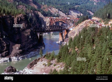 Fraser Canyon Fraser River Bc British Columbia Canada Train