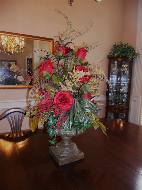 Welcome to our gallery featuring a number of the most beautiful ideas for floral centerpieces for your dining. Burkett Blessings: Decorating with Floral Arrangements