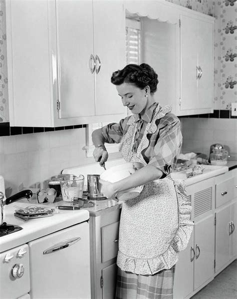 S Woman Housewife In Kitchen Apron Art Print By Vintage Images In