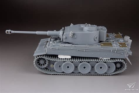 威龙 68201 35 虎I坦克早期型504重装甲营131号突尼斯素组评测 3 静态模型爱好者 致力于打造最全的模型评测网站