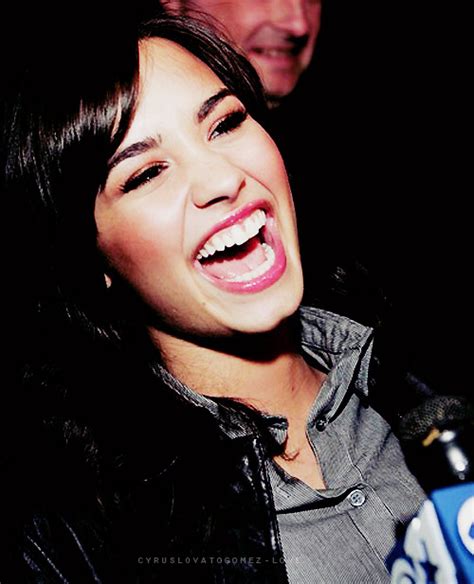 Demi Lovato Diva Happy Smile Image 117095 On