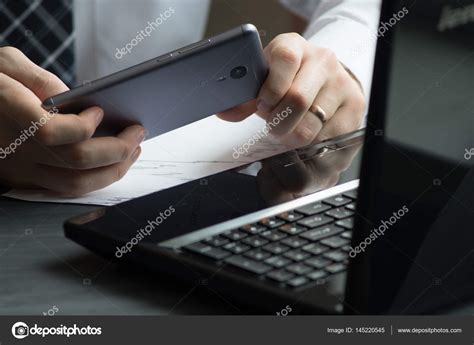 Travail au domicile et bienêtre. travail a domicile telephone