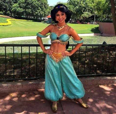 Pin By Etania George On Disney Dreams Jasmine Halloween Costume Princess Jasmine Costume