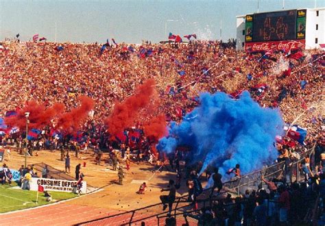 El club universidad de chile es un club de fútbol profesional de chile con sede en santiago, chile. Descargar Wallpapers U. de Chile - Fondos de escritorio ...