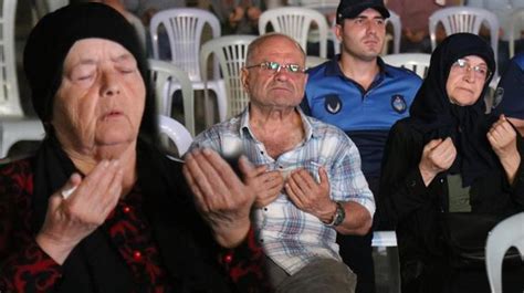 Marmara Depreminde Hayat N Kaybedenler An Ld Haberler Milliyet