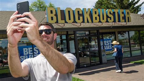 The Worlds Last Blockbuster Has No Plans To Close Why Is It Still