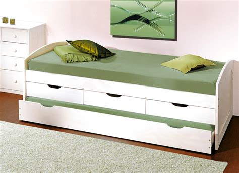 Biete ein schönes bett mit unterbett zum ausziehen aus 200x90, ideal für kinderzimmer mit. Ausziehbett in weiß auch als Gästebett geeignet - Leon
