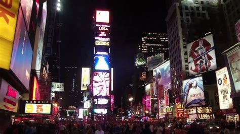 Times Square Em Nova York Noite Youtube