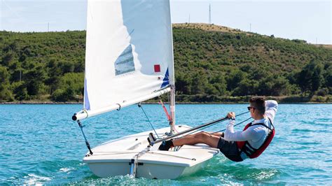 10 Facts You Must Know About Dinghy Sailing